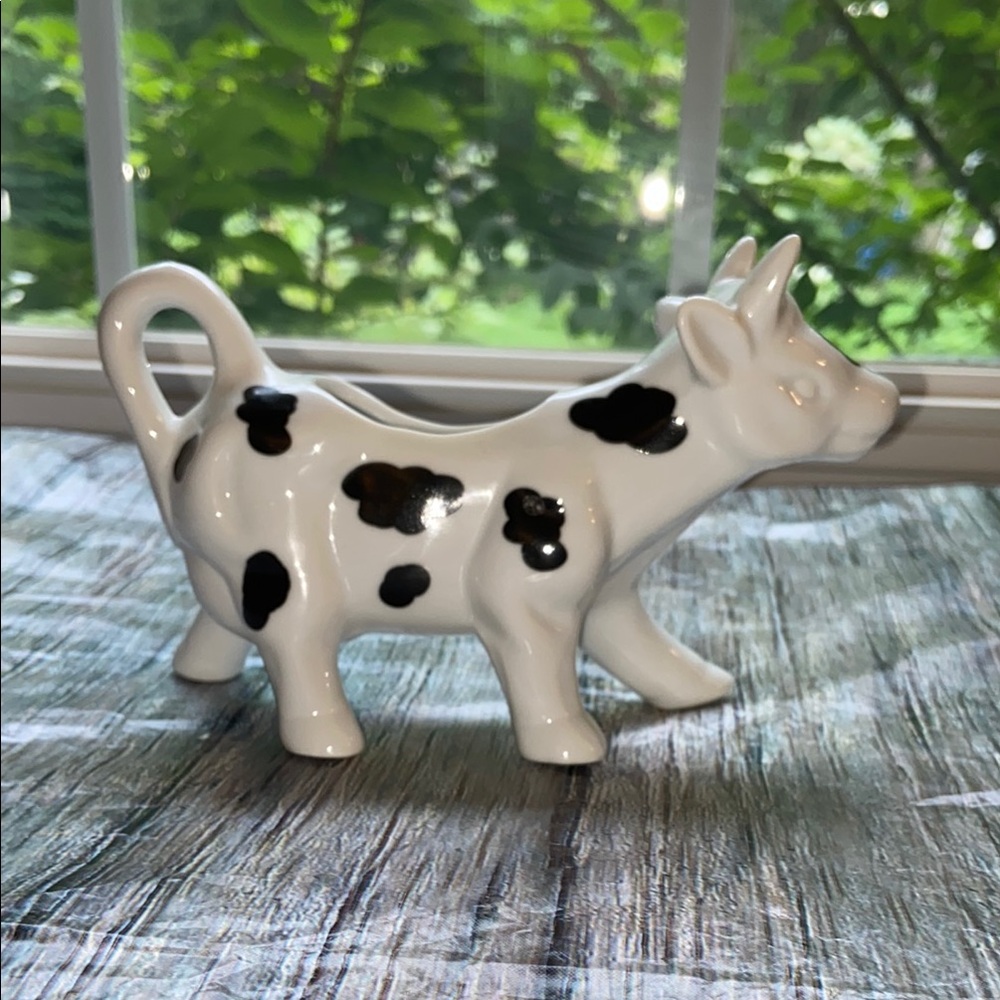 Pier 1 Whimsical Porcelain Black & White Cow Creamer - Picture 2 of 6